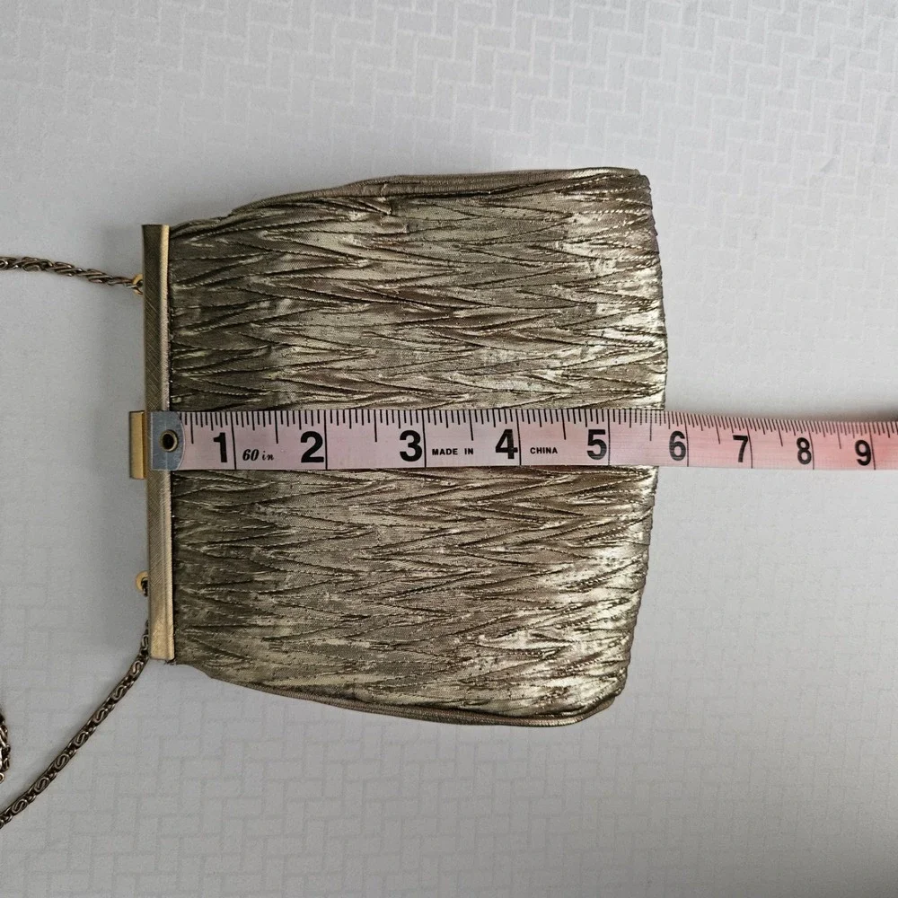 Vintage 60s La Regale Gold Metallic Evening Crossbody Hand Made Gold Chain Prom - Picture 8 of 9